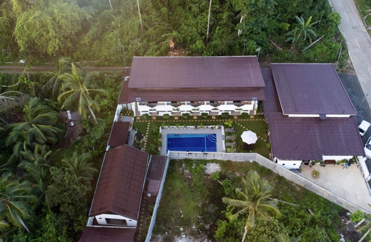 Thistle Inn Panglao Bagian luar foto