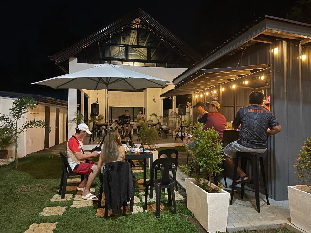 Thistle Inn Panglao Bagian luar foto