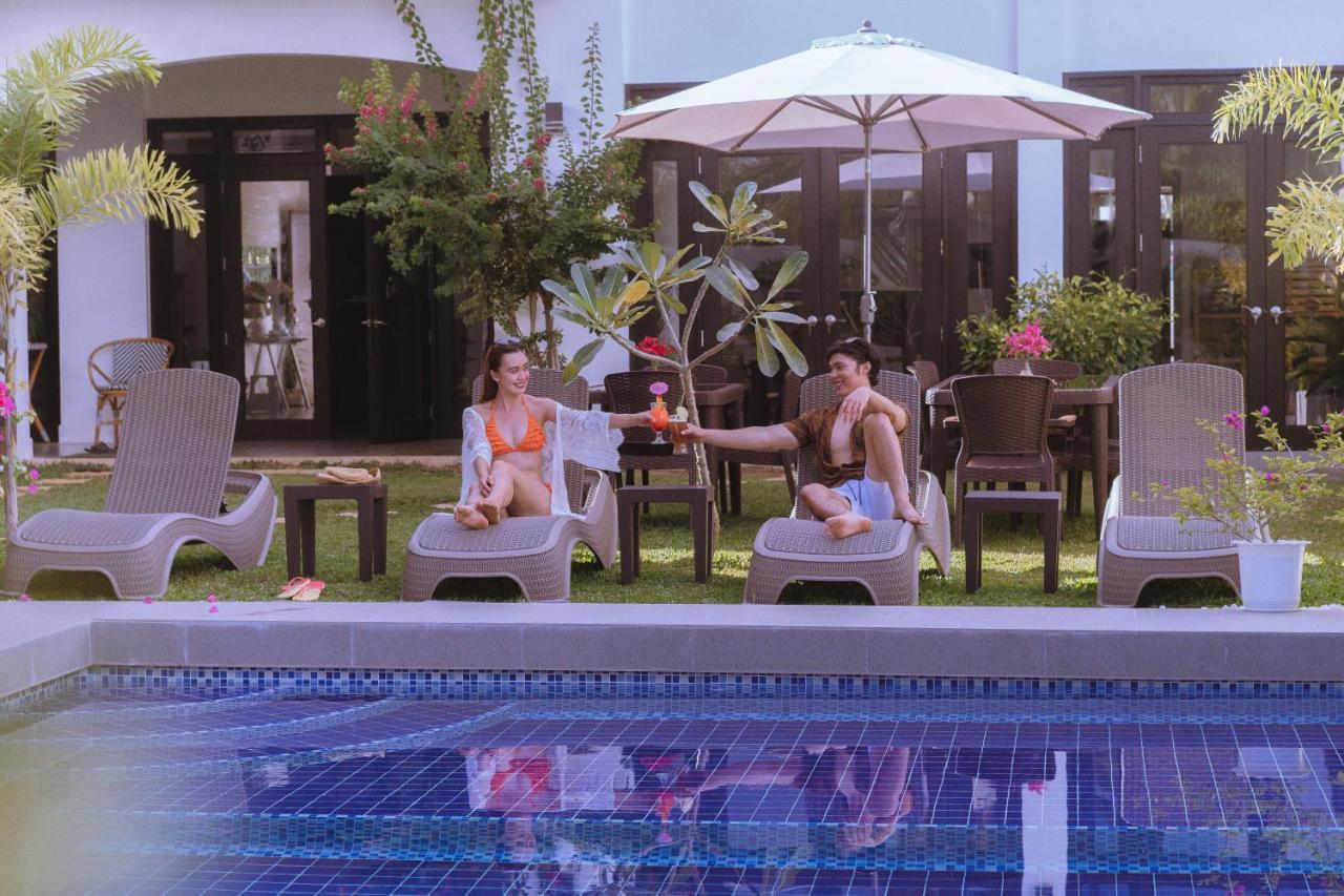 Thistle Inn Panglao Bagian luar foto