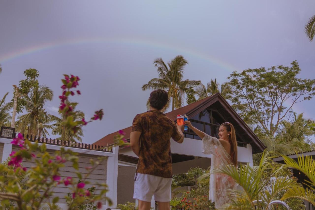 Thistle Inn Panglao Bagian luar foto