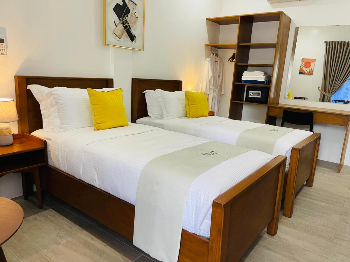 Thistle Inn Panglao Bagian luar foto