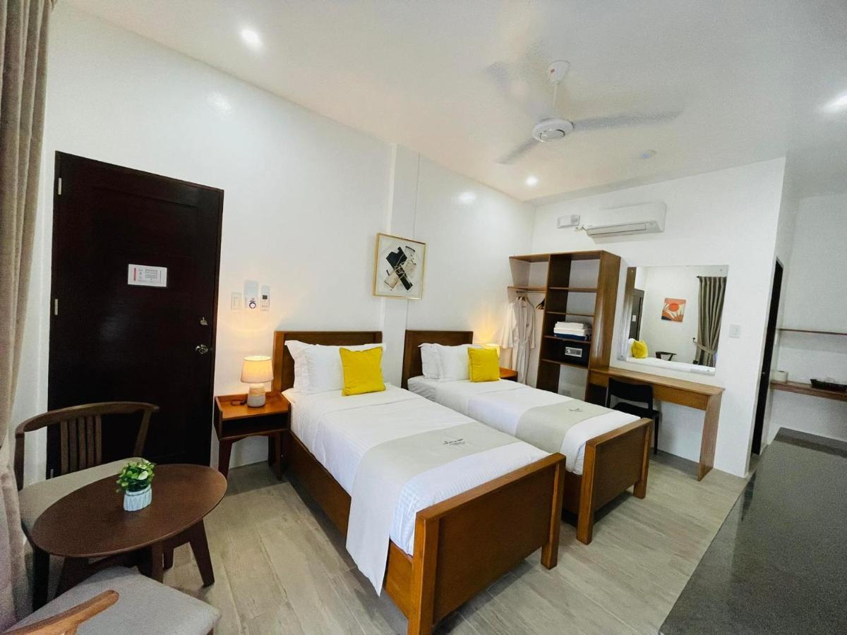 Thistle Inn Panglao Bagian luar foto