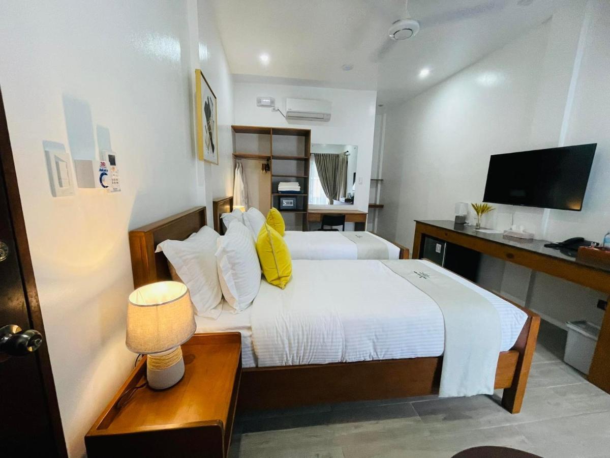 Thistle Inn Panglao Bagian luar foto