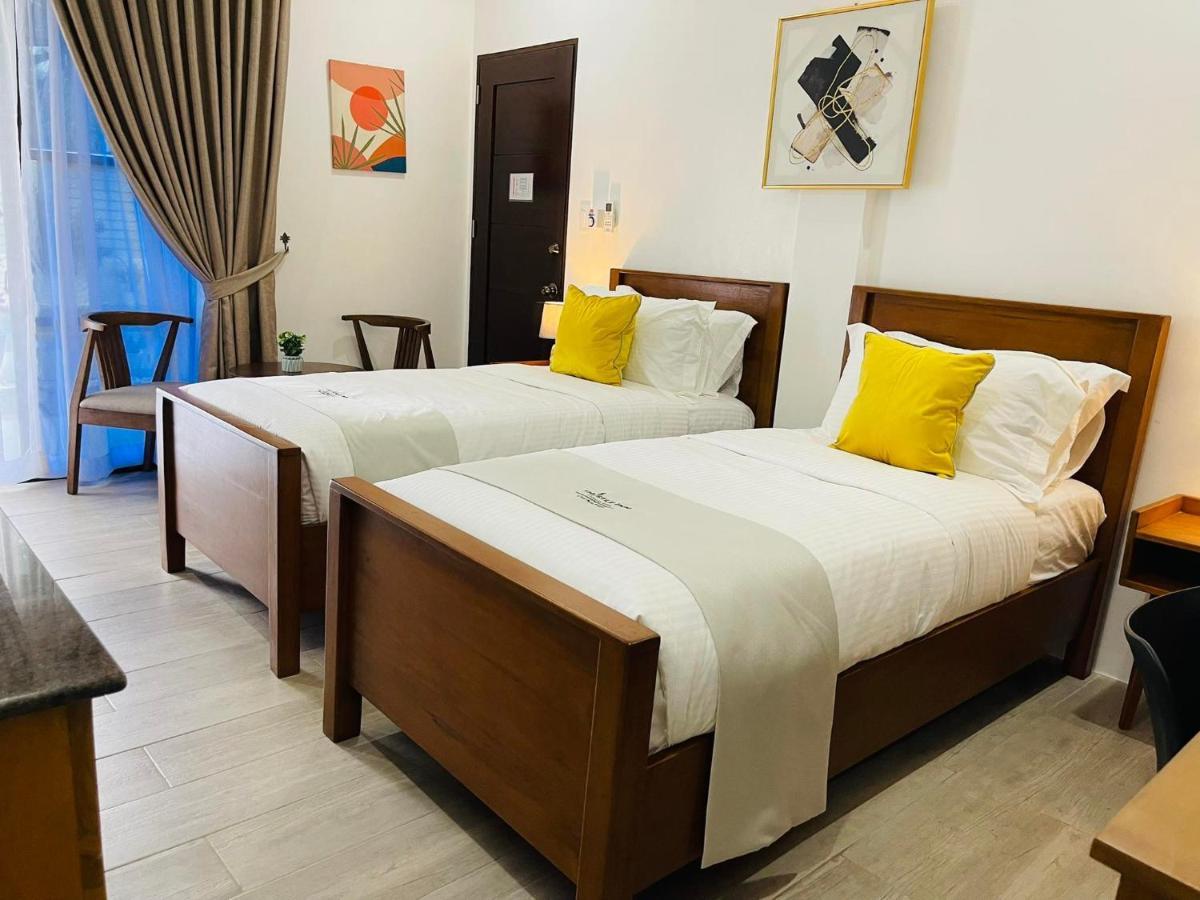 Thistle Inn Panglao Bagian luar foto
